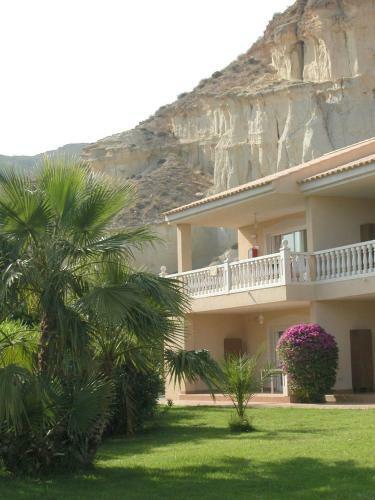 Hotel Apartamentos Oasis De Las Palmeras
