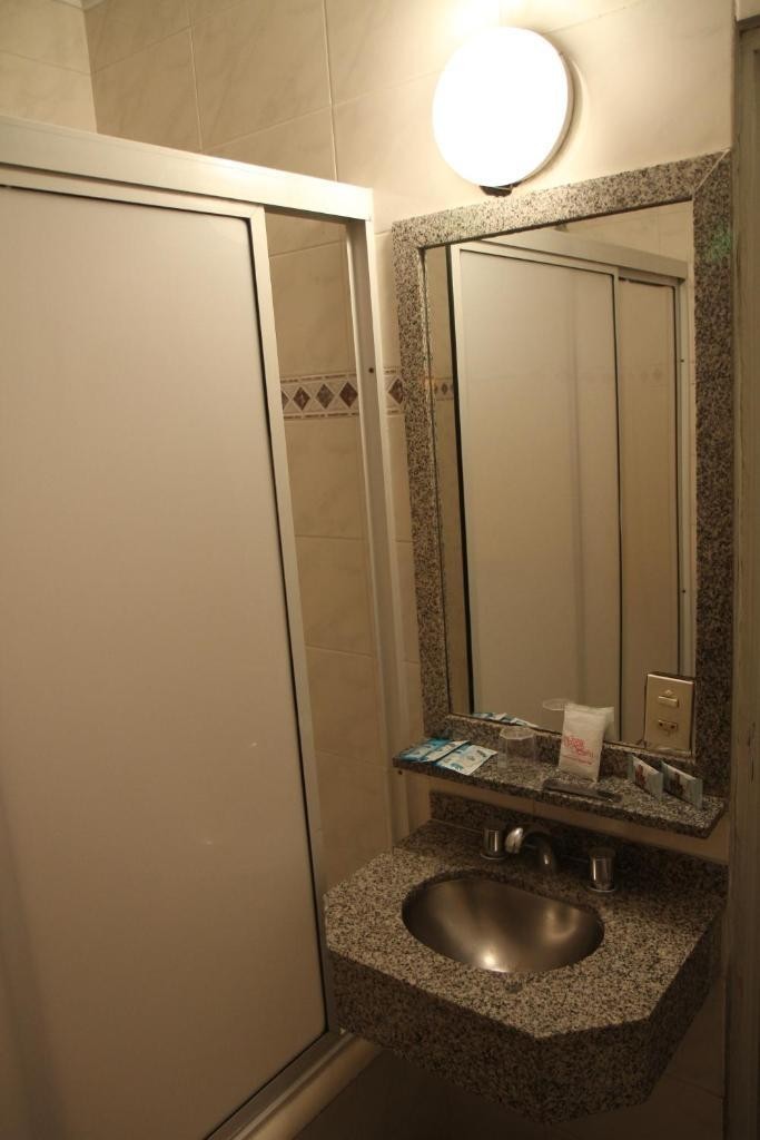 Hotel Rodney
