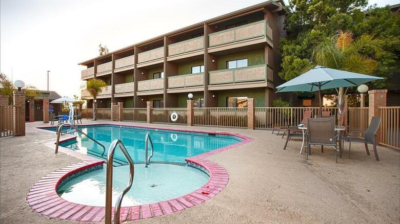 Hotel Best Western Plus Forest Park Inn