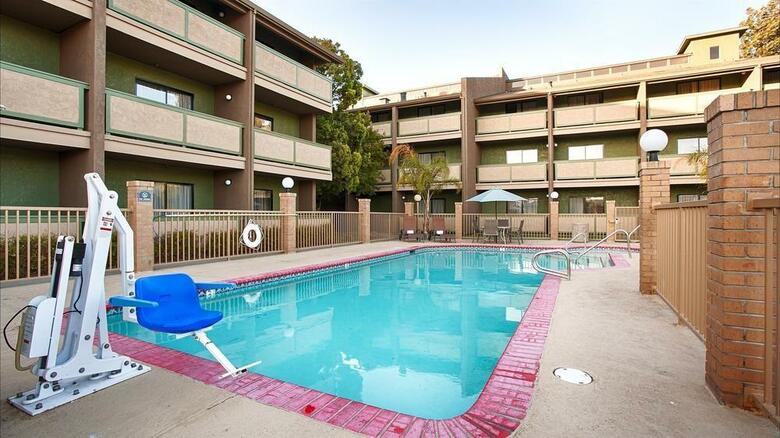Hotel Best Western Plus Forest Park Inn