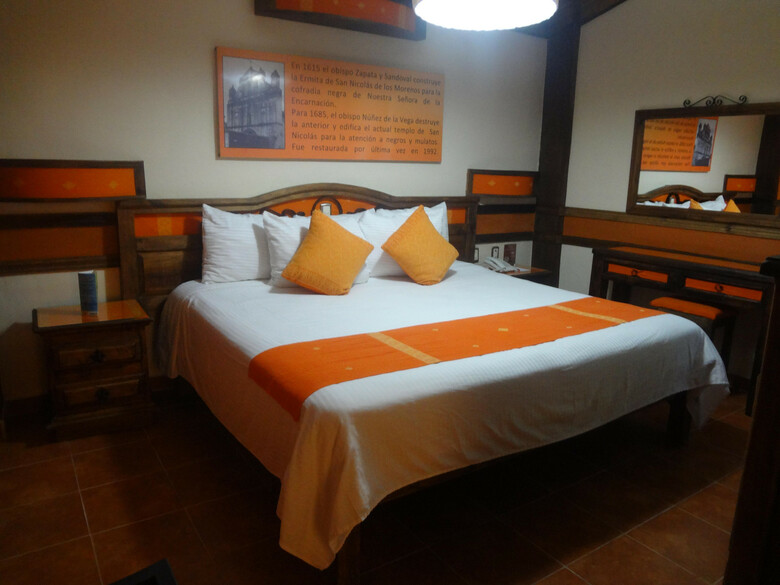 Nuestras Ra�ces Hotel - Museo - Restaurante