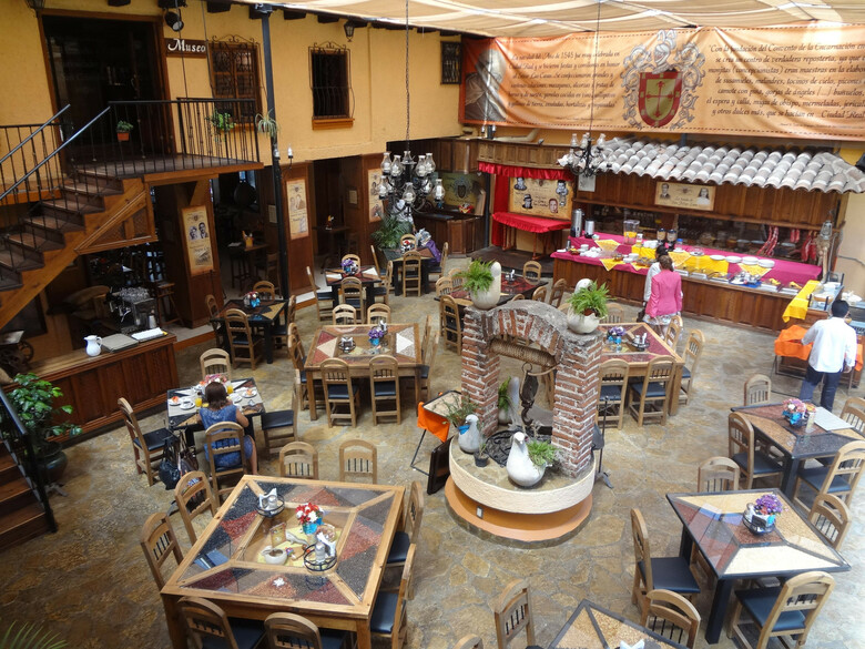 Nuestras Ra�ces Hotel - Museo - Restaurante