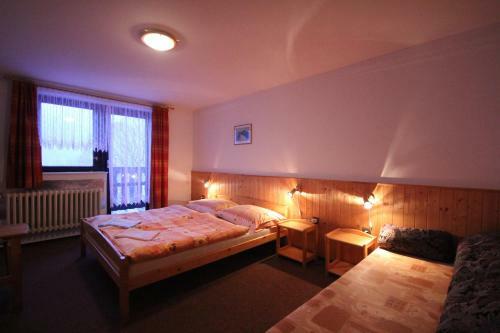Hostal Pension Kub�t