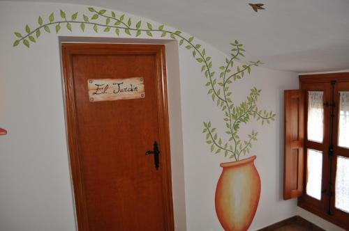 Apartamentos La Casa Pintada