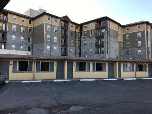 Budget Host Inn Saga Motel