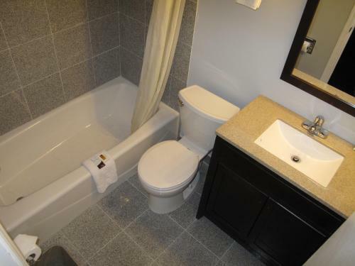Budget Host Inn Saga Motel