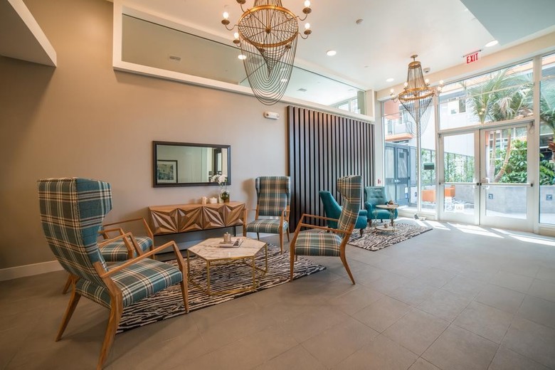 Wilshire Residence Apartment