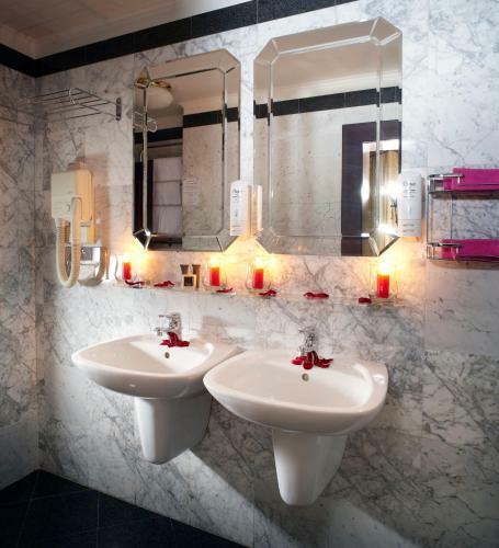 Hotel Excelsior