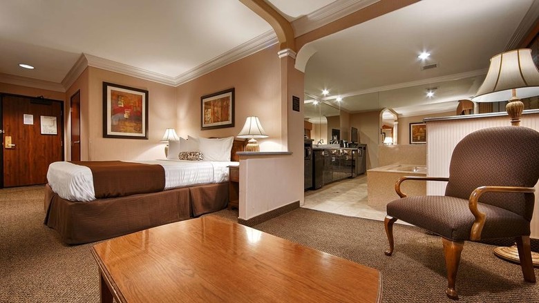 Best Western Plus Suites Hotel - Lax