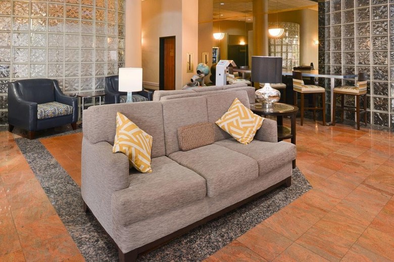 Best Western Plus Suites Hotel - Lax