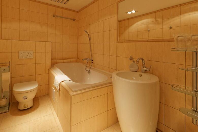 Hostal Enjoy Inn