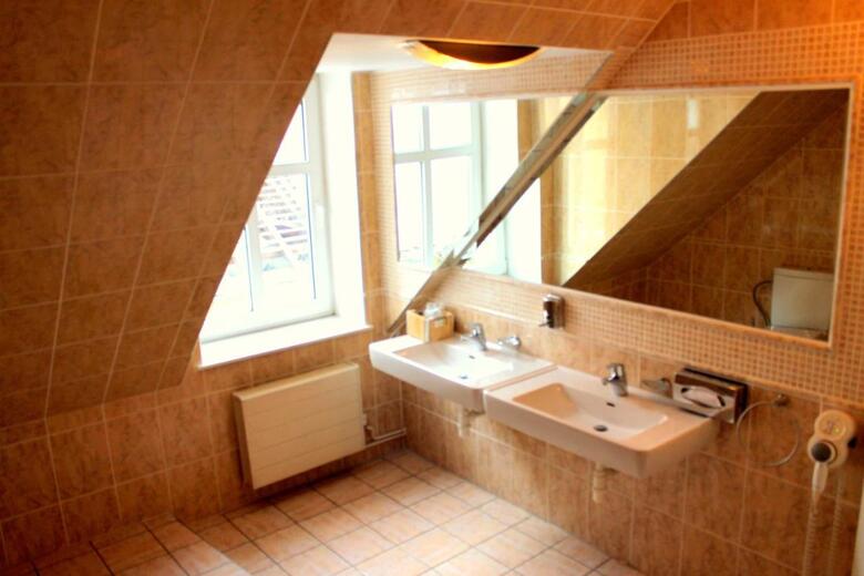Hostal Enjoy Inn