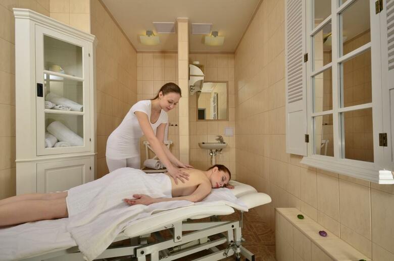 Hostal Enjoy Inn