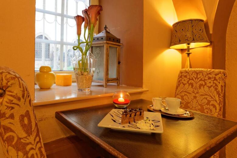 Hostal Enjoy Inn