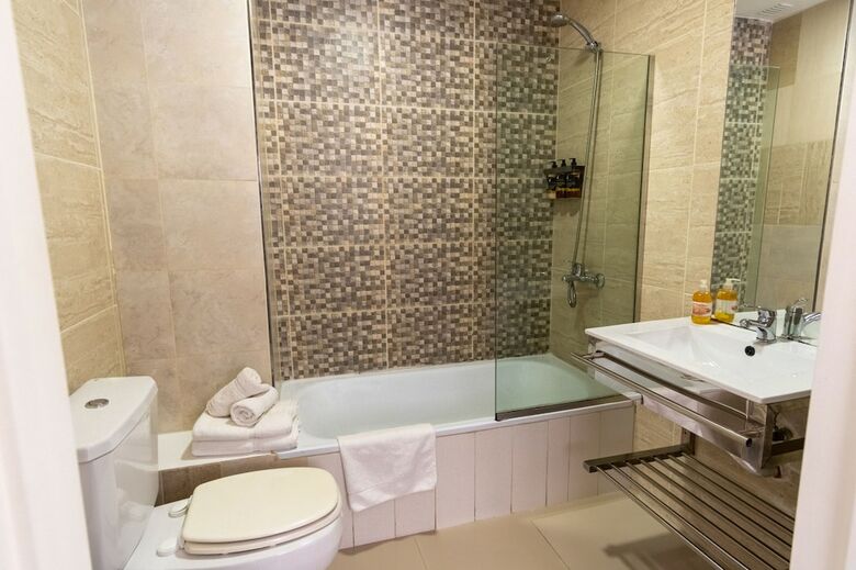 Isi Baires Apart & Suites