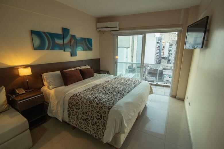 Isi Baires Apart & Suites