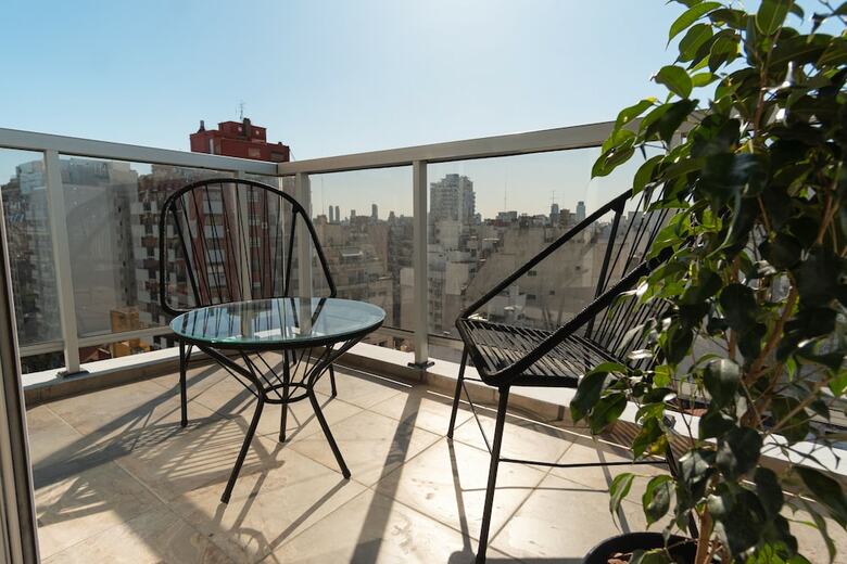 Isi Baires Apart & Suites