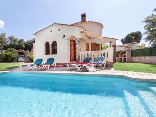Villa Holiday Home Cabanyes C415