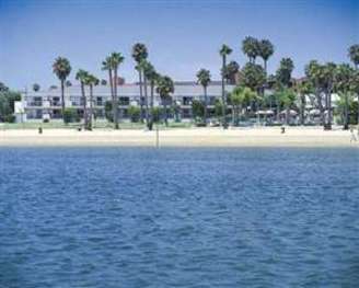 Hotel Jamaica Bay Inn
