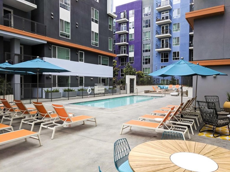 Wilshire Center Apartment