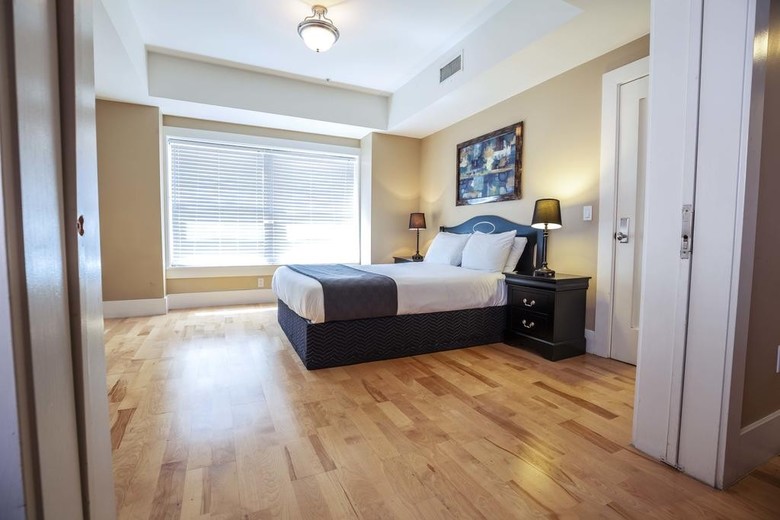 Hollywood Landmarks Apartment