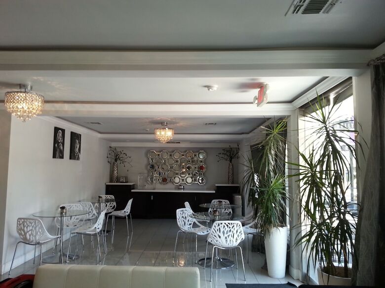 Hollywood Vip Hotel