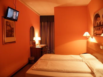 Hotel Corona