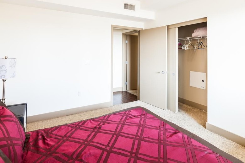 Heaven On Hollywood Furnished Apartments