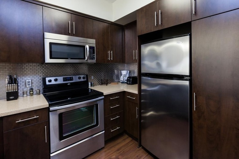 Heaven On Hollywood Furnished Apartments