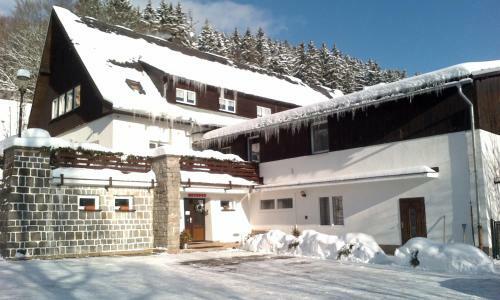 Hostal Penzion Bobe?ova Bouda