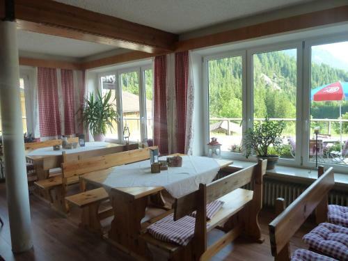 Hostal Alpenhotel Beslhof