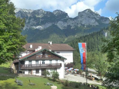 Hostal Alpenhotel Beslhof