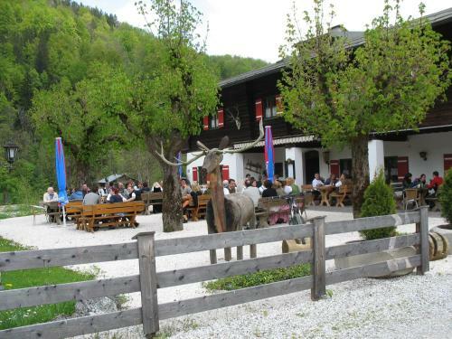 Posada Wirtshaus Und Pension Hocheck