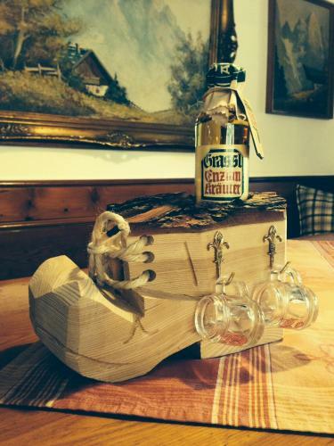 Posada Wirtshaus Und Pension Hocheck
