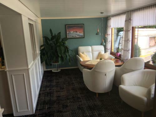 Hostal Hotel Katharina Garni