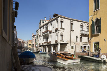 Hotel UNA Venezia