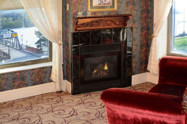 Hotel Water Street Inn