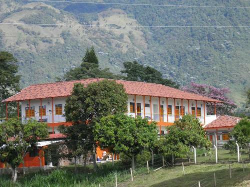 Agroturismo Finca Hotel La Rivera