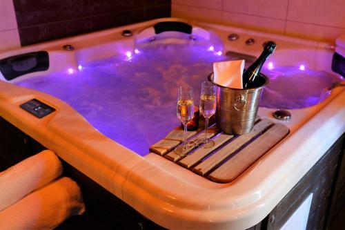 Wine & Wellness Hotel Besedn� D?m