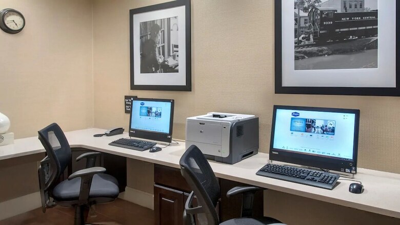 Hotel Hampton Inn Newark-airport
