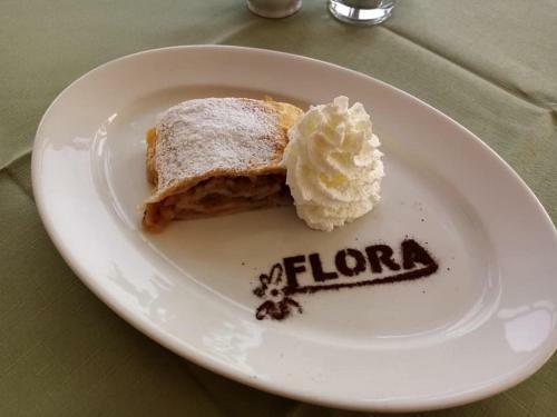 Hotel Flora