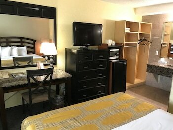 Hotel Marvin's Garden Inn