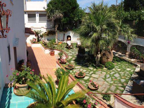 Bed & Breakfast Mediterraneo Guest House