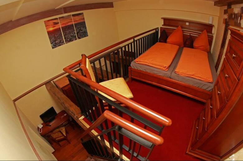 Hostal Hotel Kaufmannshaus Krahnst�ver