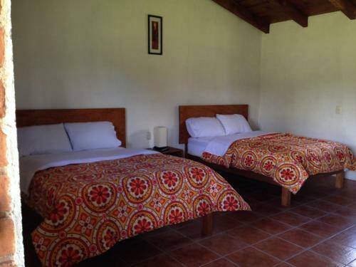 Hotel Caba�as El Fresno