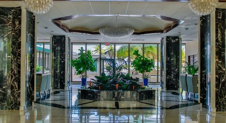 Apartamento Oceanfront Contemporary Suites