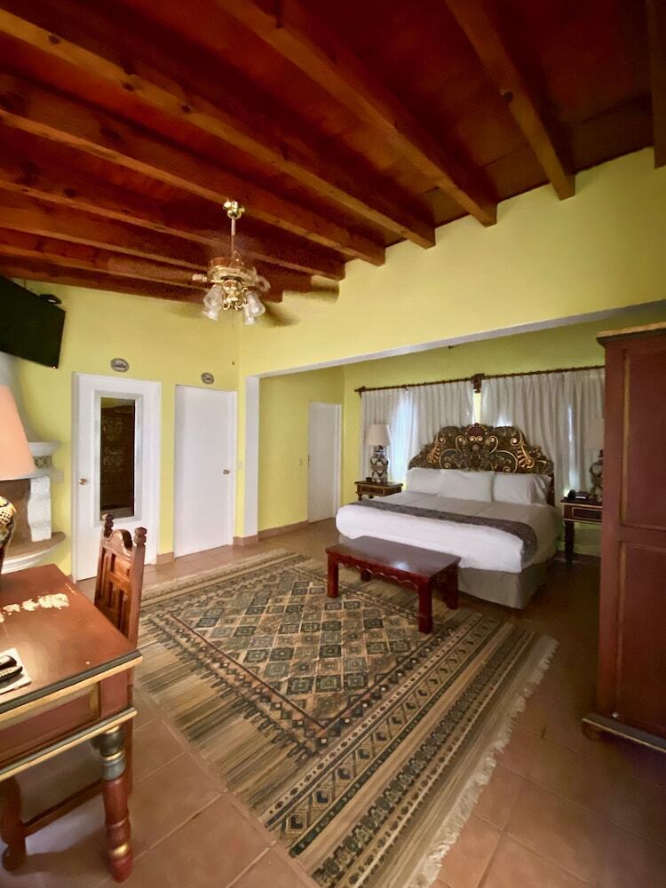 Hotel Hacienda De Las Flores