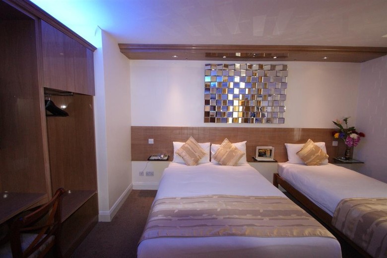 Abbey Court Hotel