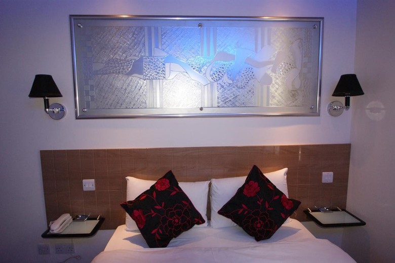 Abbey Court Hotel