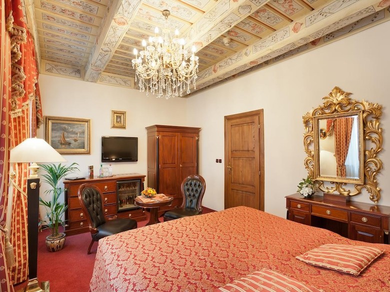Hotel U Zlateho Stromu